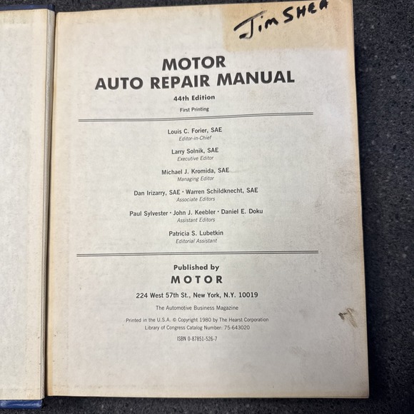 Motor Auto Repair Manual 1981 Motor - Picture 4 of 6